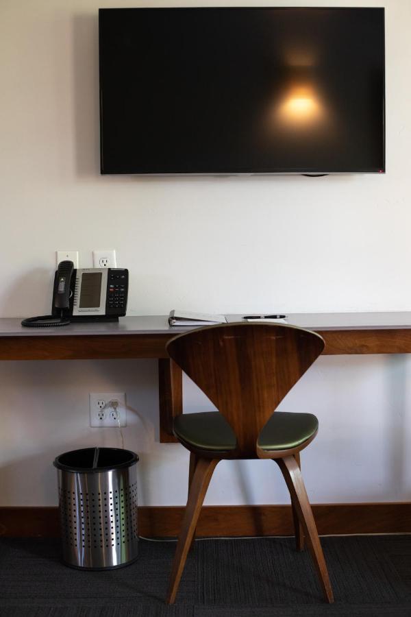 Modern Hotel Boise Ngoại thất bức ảnh